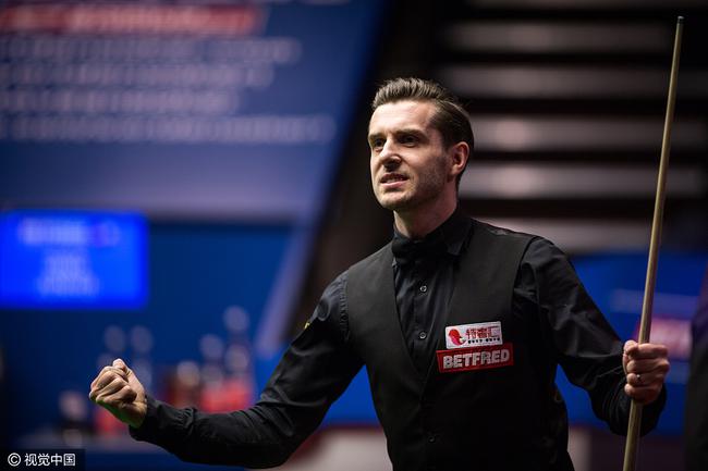 全队以坚韧 全队以坚韧