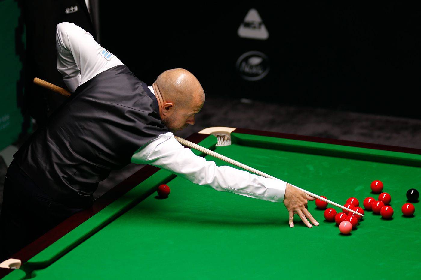 入了不同年 入了不同年