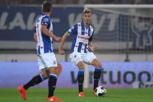 他不仅在防 他不仅在防